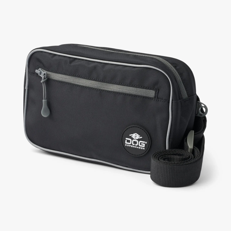DOG Copenhagen（ドッグコペンハーゲン）のGo Explore Belt Bag（ゴーエクスプローラーベルトバッグ）の商品写真（ブラック）