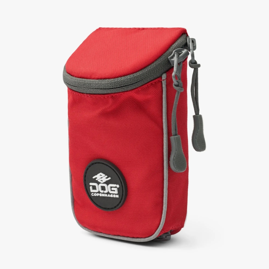 DOG Copenhagen（ドッグコペンハーゲン）のPouch Organizer™ Leash Bag（ポーチオーガナイザーリーシュバッグ）の商品写真（レッド）