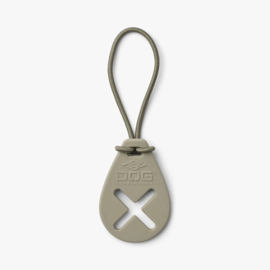 DOG Copenhagen（ドッグコペンハーゲン）のFlexy™ Poop Bag Holder（フレキシープープバッグホルダー）の商品写真（デューン）