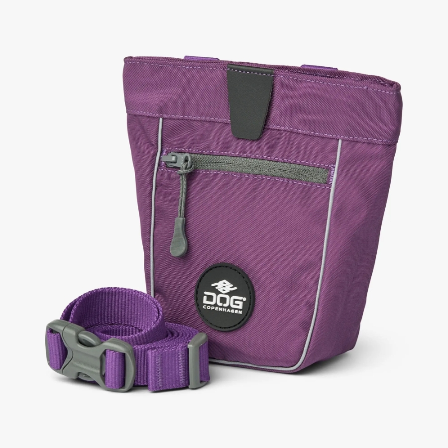 DOG Copenhagen（ドッグコペンハーゲン）のGo Explore Treat Bag（ゴーエクスプローラートリートバッグ）の商品写真（パープル）